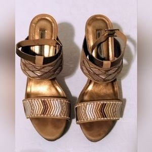 Cynthia Vincent Jonah Wedges, Sandal Embroidered Size 7.5. Originally $325!